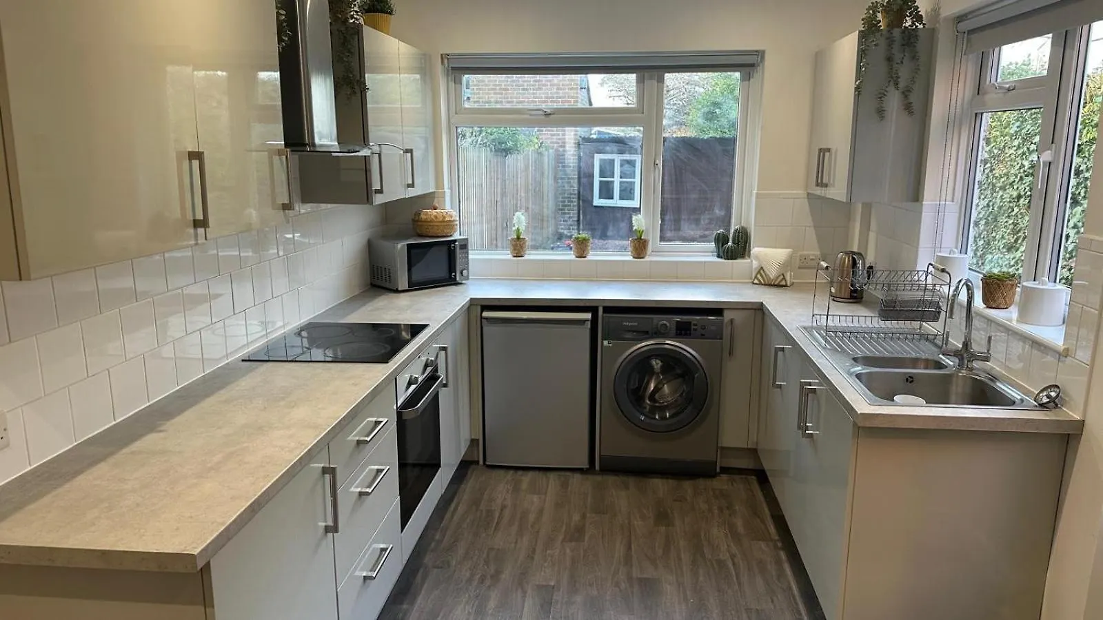 Gloucester House-Near Kingsholm Stadium-5 Bedrooms-On-Road Parking For 2 GLOUCESTERSHIRE 0*,  Regno Unito