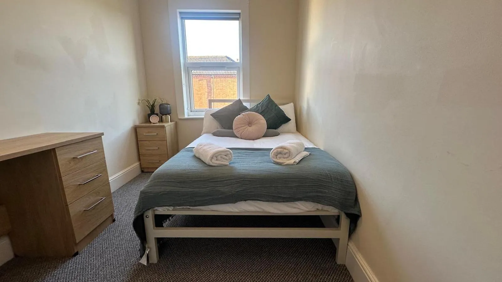Casa vacanze Gloucester House-Near Kingsholm Stadium-5 Bedrooms-On-Road Parking For 2 GLOUCESTERSHIRE