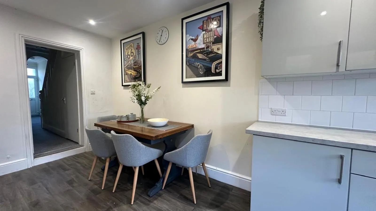 Gloucester House-Near Kingsholm Stadium-5 Bedrooms-On-Road Parking For 2 GLOUCESTERSHIRE